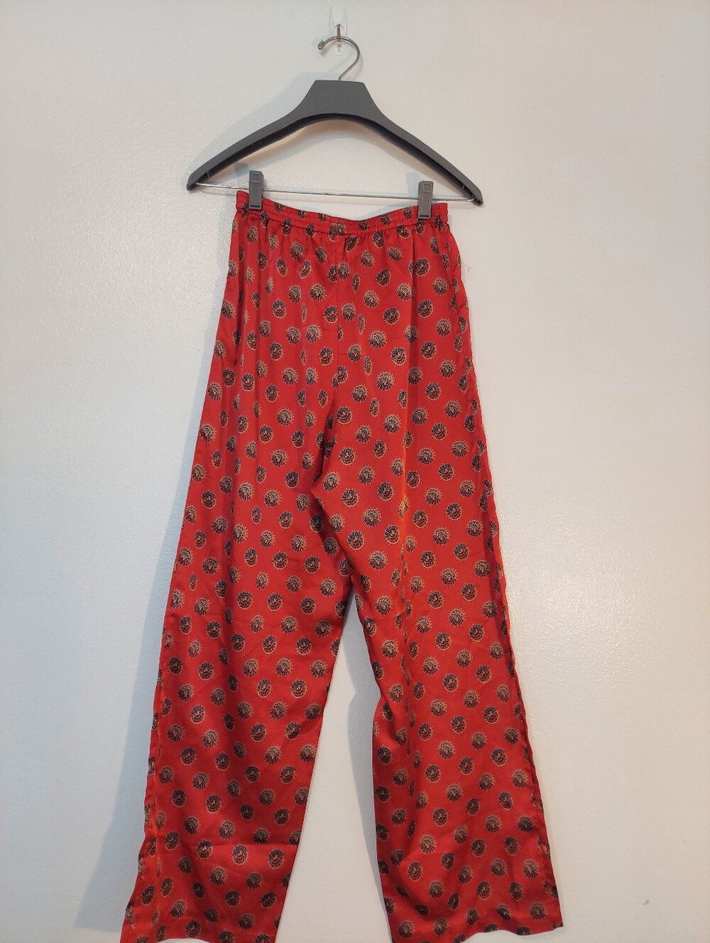 Natori Women's Vibrant Red Patterned Pajama Pants Size Medium